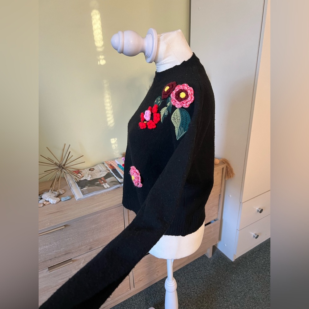 3D Flower Appliqué Tufted Embroidered Wool Blend Oversized Baggy Modest Sweater - Picture 4 of 16